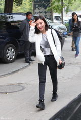 独家：姚晨儿子百日宴 个性小土豆摆满餐桌