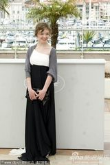 幻灯图集：《你是我的欢乐》记者会 女主角清新亮丽