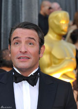 高清组图：奥斯卡红毯影帝热门让-杜雅尔丹亮相