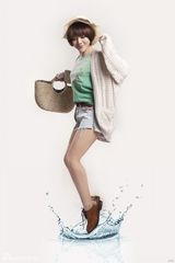 组图：邓家佳公益写真清新自然