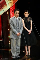 组图：郭采洁朱延平追思逝世影人 徐诣帆献唱