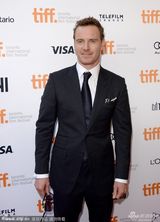 组图：《为奴十二年》首映 皮特变净面小生