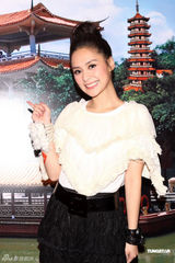 组图：阿娇回忆儿时温情往事 欲趁楼市高峰卖房