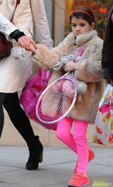 策划：明星宝宝着装大PK 小七苏瑞领衔萌妹子