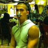 组图：韦唯仨混血儿子帅照曝光 大儿子北大学霸