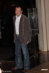 组图：杨千嬅丁子高大摆婚宴 众星盛装齐来祝贺