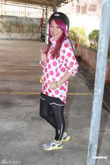 组图：俞琤拒回应与何超琼绯闻 职员集体封口