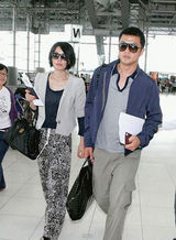 组图：王菲李亚鹏离婚 盘点过往恩爱瞬间