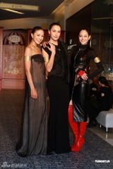 组图：Lisa S.出席巴黎时装周 不信末日论