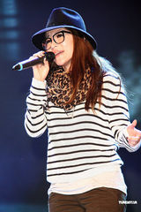 高清组图：萧亚轩谭永麟合唱彩排 用歌声征服歌迷