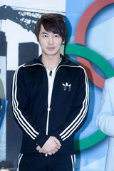 高清组图：韩团神话录制新概念节目《神话放送》