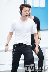 组图：SJ-M与MBLAQ等热唱《MCD》 2NE1夺冠