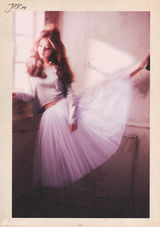 组图：日本女星佐佐木希写真甜美俏皮