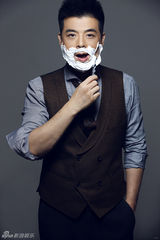 组图：傅迦最新时尚大片正谐相对相得益彰