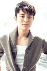 组图：贾乃亮冬日温暖写真 幸福传递正能量