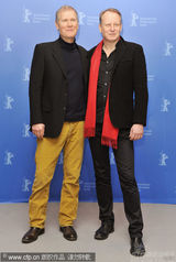 幻灯图集：《一个好人》柏林记者会 女主角笑容灿烂