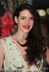 《除了我们还有谁》首映 女星Lena与两男星勾肩搭背