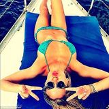 组图：超模芭儿-莱法利以色列度假 比基尼秀身姿