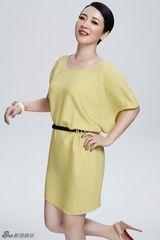 组图：陈小艺写真不同色调展双面风格