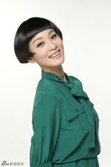 组图：徐翠翠清新写真曝光 展知性优雅魅力