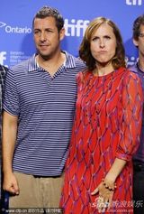 组图：动画《精灵旅社》发布会 赛琳娜变身御姐