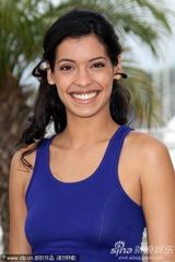 高清组图：《巴拉小姐》发布会 美女主演亮相