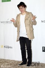 组图：韩谐星尹亨彬大婚徐仁国Solbi等送祝福