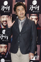 组图：话剧《光海》将演 李秉宪f(x)亮相宣传