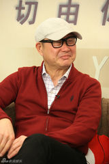 组图：《完美假妻》主创做客 刘镇伟尝试新题材