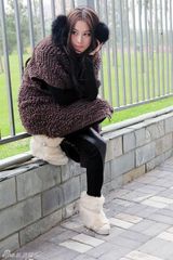 组图：张馨予写真诠释另类风尚 潮装混搭穿出性感