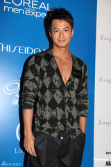 组图：刘心悠蒋怡短裙清爽 梁汉文罗仲谦展型男魅力