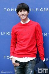 组图：神起昌珉FT在真刘仁娜等为品牌站台