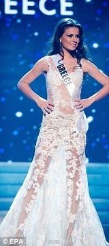 组图：环球小姐众佳丽泳装礼服美艳 中国小姐微笑迷人