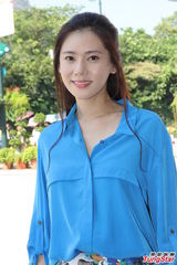 组图：《华丽上班族》张翰秋瓷炫品尝地道美食