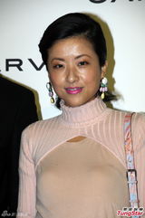 组图：辣妈孙俪捞金手软 吴千语默认林峰送礼物