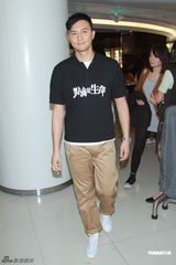 张智霖袁咏仪罕见夫妻档现身 为孩子拒同场(图)