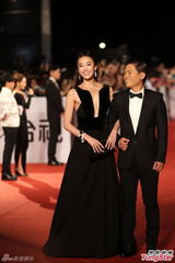 组图：隋棠黑裙爆乳装性感亮相 双球呼之欲出