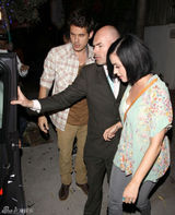 组图：凯蒂和梅耶和好如初 被目击一同就餐