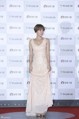 独家高清：群星闪耀大钟奖红毯 俊男靓女秒菲林