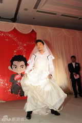 伴郎伴娘开场舞 (7)[52\/52]组图:沙溢穿婚纱变疯