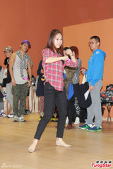 组图：TVB台庆港姐忙彩排 徐子珊呼吁勿关电视