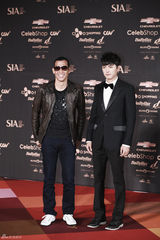 独家高清：GD获年度时尚大奖 李钟硕等亮相红毯