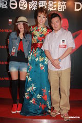 组图：容祖儿避谈刘浩龙 笑杜汶泽新片低俗