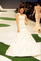 组图：星美概念闪耀中国时装周 获多项时尚大奖