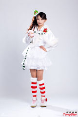 组图：15岁美萝莉许雅涵变圣诞白雪公主惹人爱