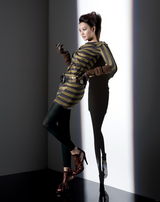 高清组图：申敏儿秋装写真优雅 好身材凹凸有致