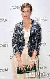 组图：崔汝真孔贤珠金孝珍等出席活动争艳斗丽