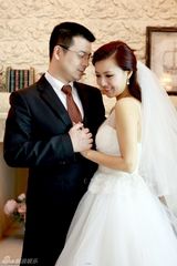 组图：《老米家》曝婚纱照 吵闹生活也幸福