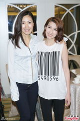 组图：《情越海岸线》主创调侃新婚陈茵媺