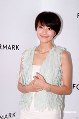 幻灯图集：袁咏仪张智霖秀恩爱 高圆圆暂无结婚计划